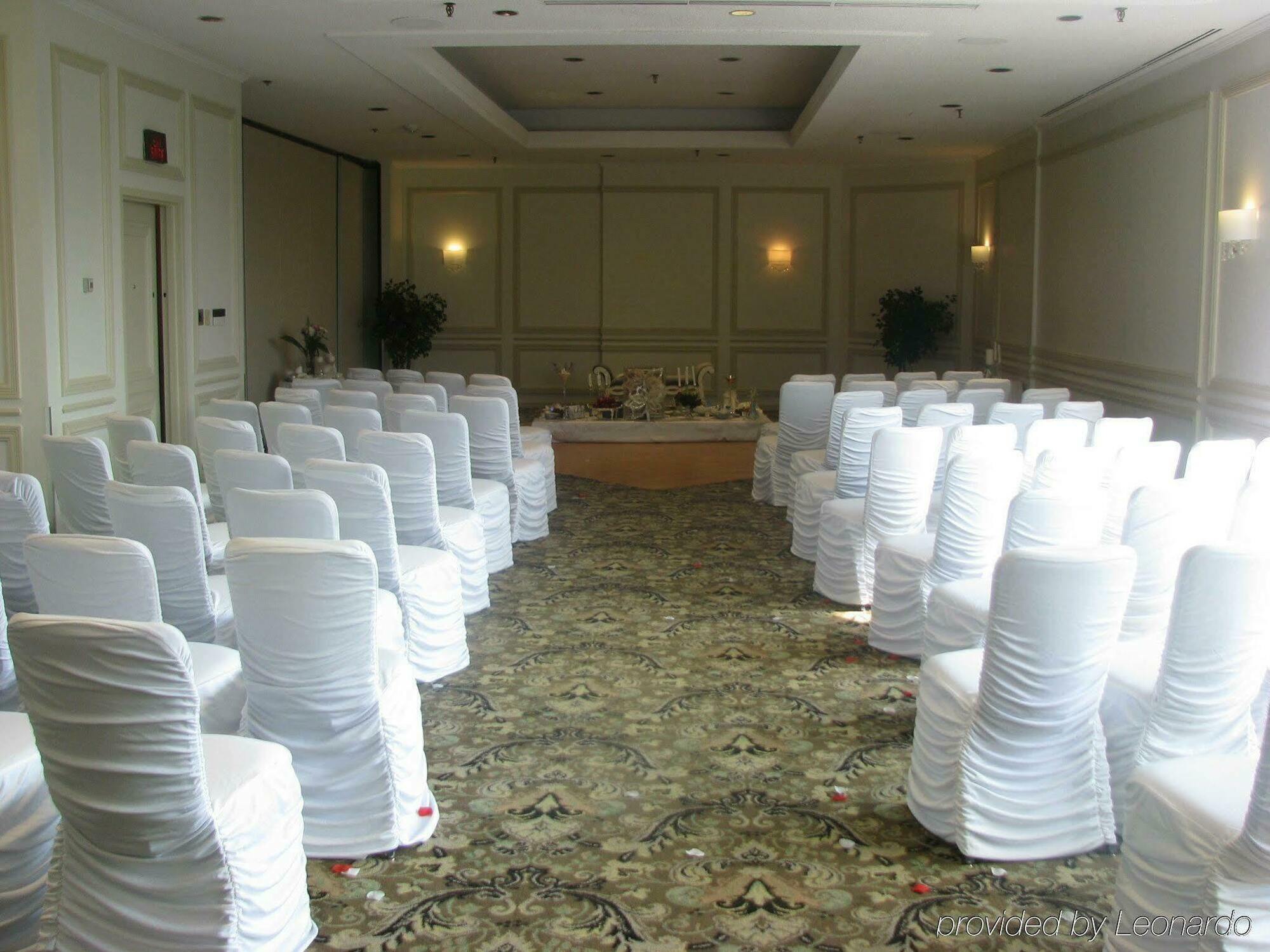 Crowne Plaza Gatineau-Ottawa, an IHG Hotel Zaplecze biznesowe zdjęcie